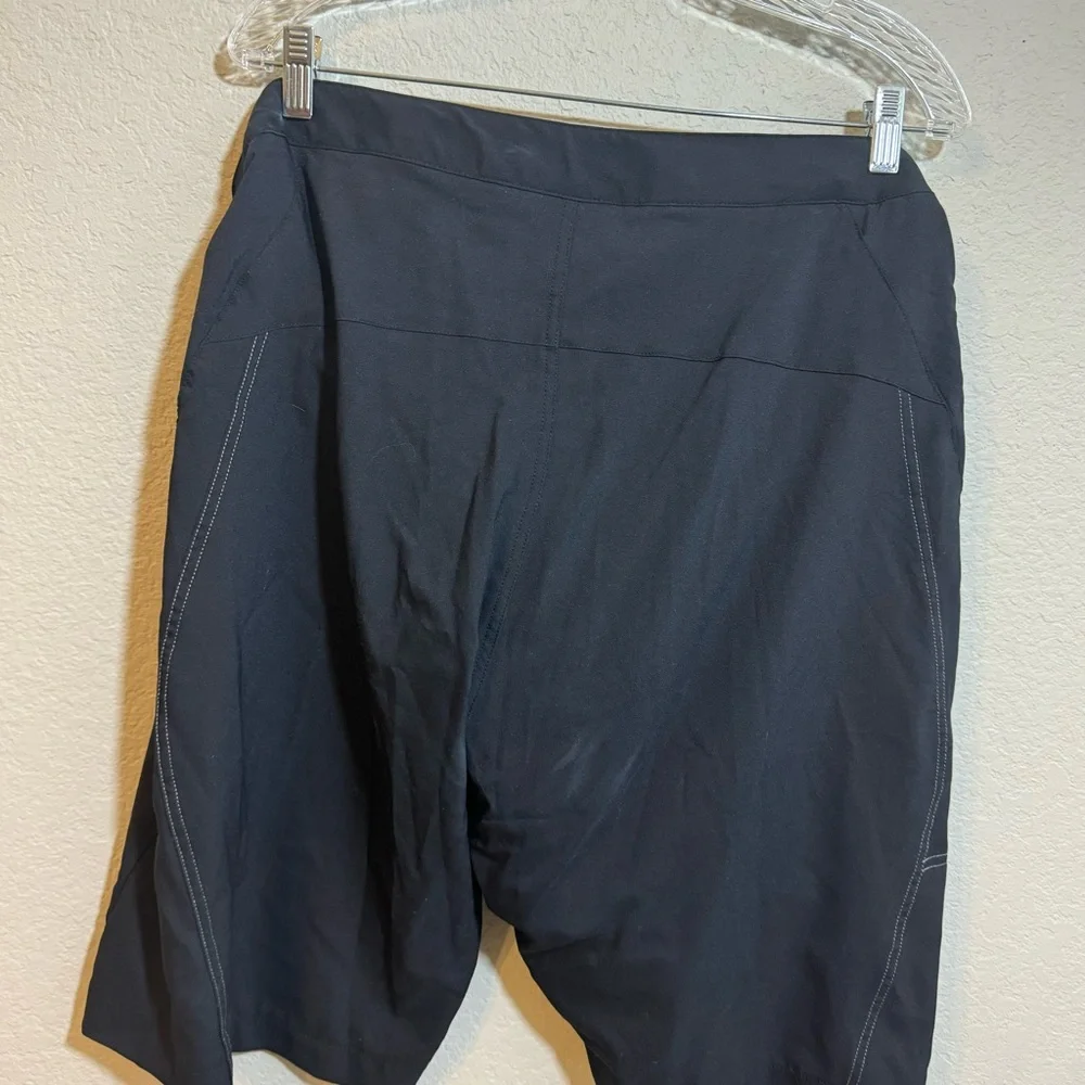 Pearl Izumi Navy Mountain Biking Shorts with interior Snap‎ Biker Shorts xl